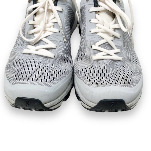 On Cloud women’s Cloudsurfer Glacier Gray Black-running shoes size 6.5 - Picture 9 of 11